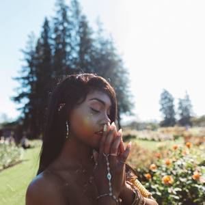 Meet your Posher, Marisa